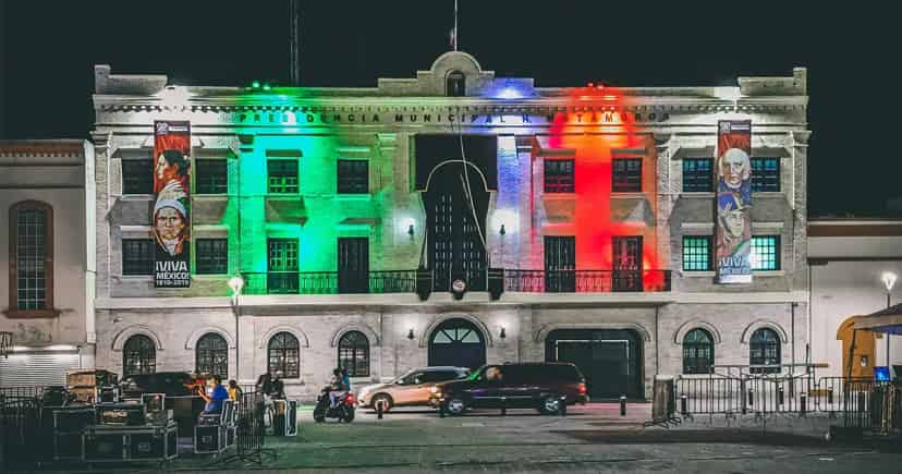 Reporte de cruce en garitas por los puentes Internacionales Matamoros Reporte de cruce en garitas por los puentes Internacionales Matamoros